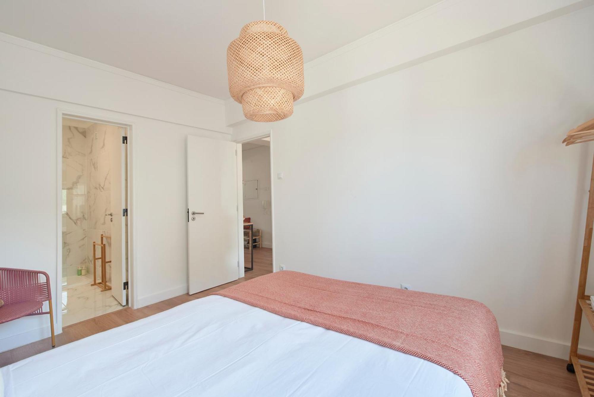 Sunset Bay View, Renovated Apt, By Timecooler セトゥーバル エクステリア 写真
